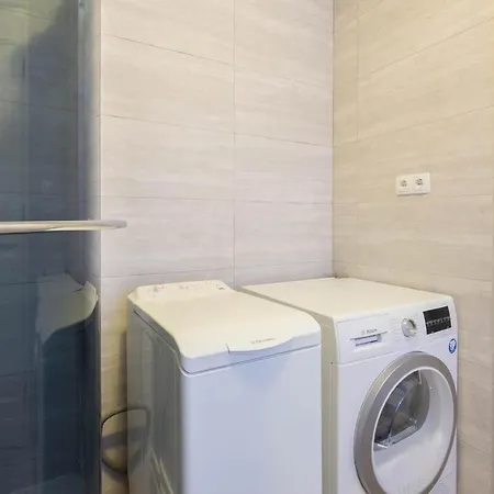 Awesome In With Wifi And 2 Bedrooms Split