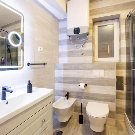 Awesome In With Wifi And 2 Bedrooms