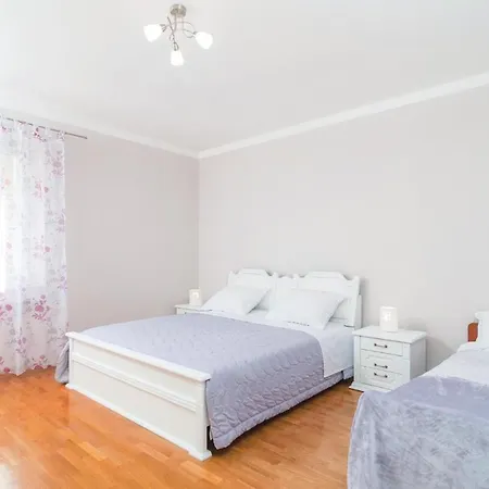 Awesome In With Wifi And 2 Bedrooms