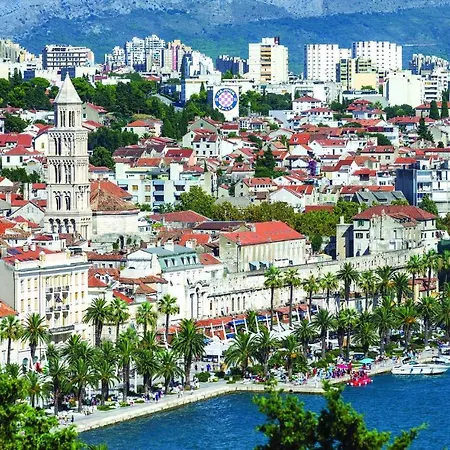 Awesome In With Wifi And 2 Bedrooms Apartman Split